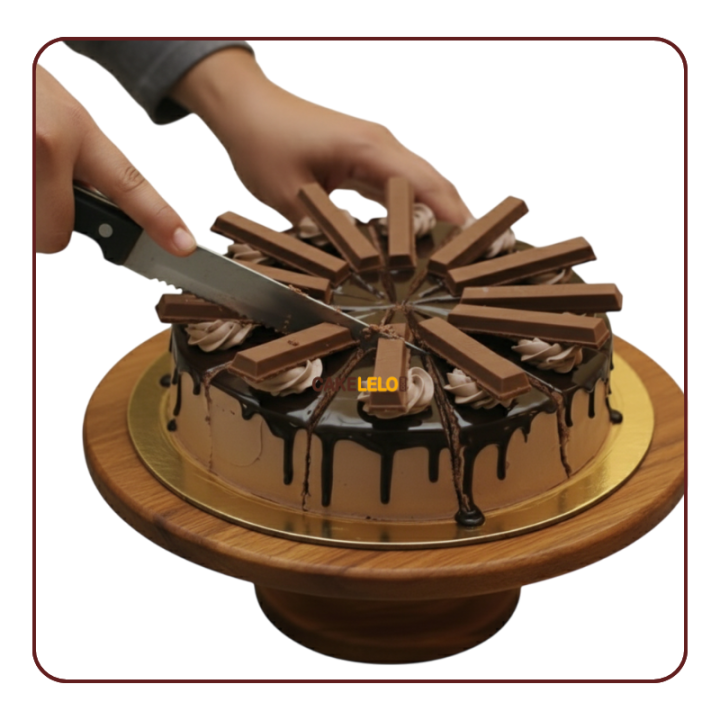 Chocolate KitKat Cake in Ambaji | Crunchy Chocolate Cake – Cakelelo