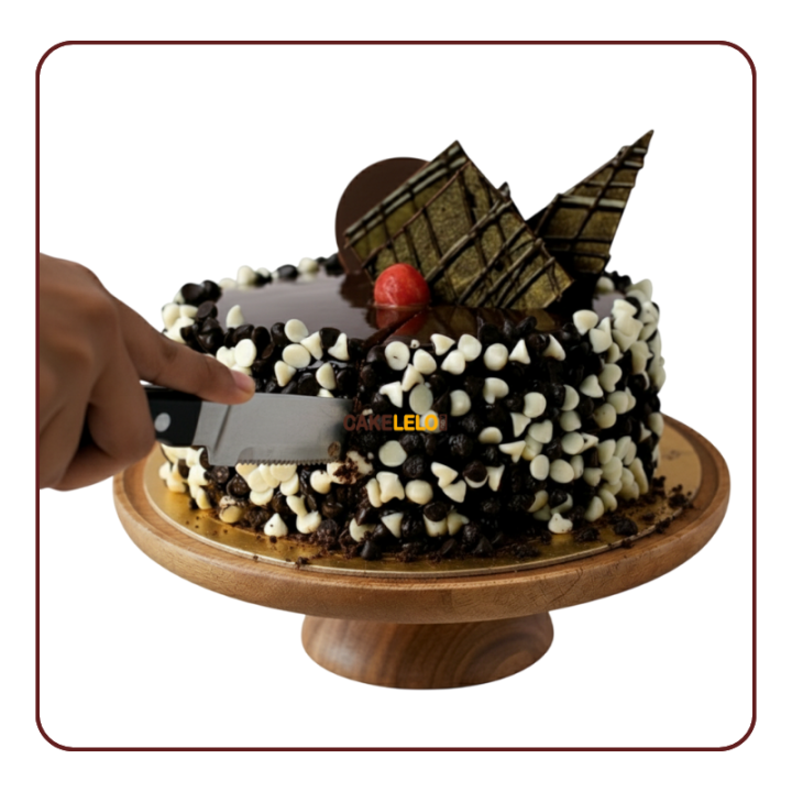 Chocolate Chips Cake in Ambaji – Moist & Crunchy Chocolate Cake | Cakelelo